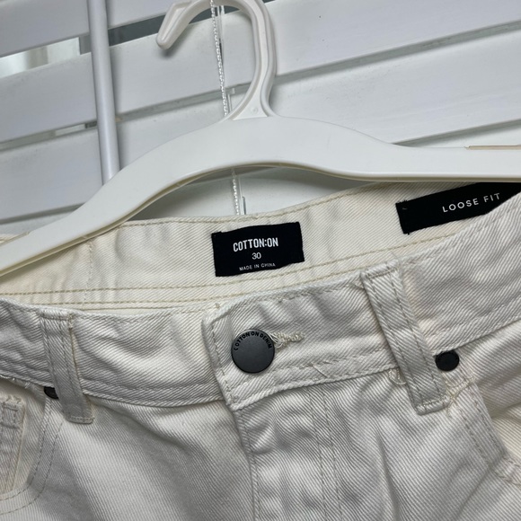 Short - Picture 4 of 4